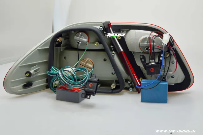 SW-Light LED Rückleuchten für Mercedes Benz CLK W208 06/97-02 red/crystal