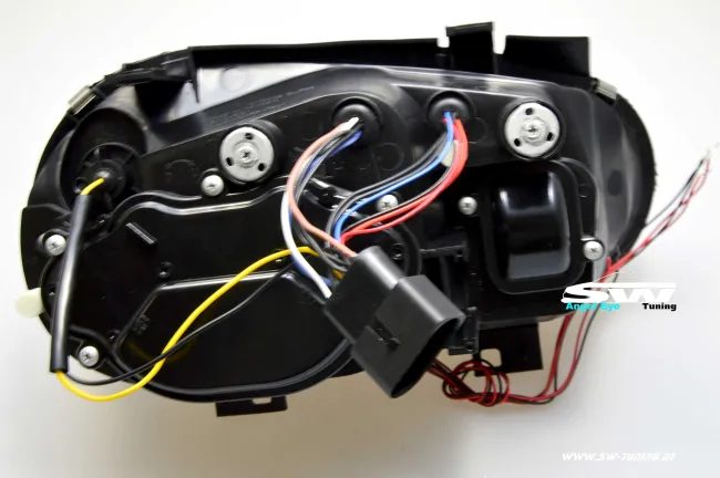 Angel Eye Scheinwerfer für VW Golf IV 2 LED Standlichtringe black