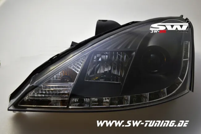 SW-DRL Scheinwerfer Ford Focus Mk1 01-04 LED Tagfahrlicht R87 black