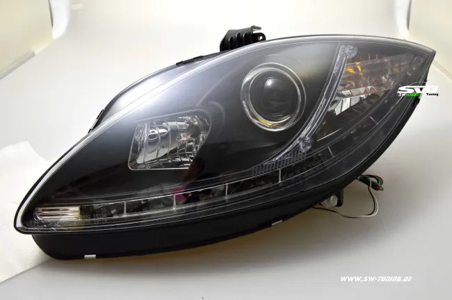 SW-Light Scheinwerfer Seat Leon 1P1 09-12 Facelift LED Standlicht black