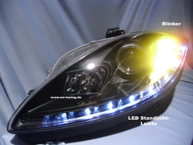 SW-Light Scheinwerfer Seat Leon 1P1 09-12 Facelift LED Standlicht black