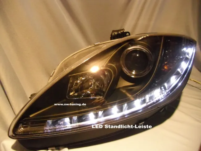 SW-Light Scheinwerfer Seat Leon 1P1 09-12 Facelift LED Standlicht black