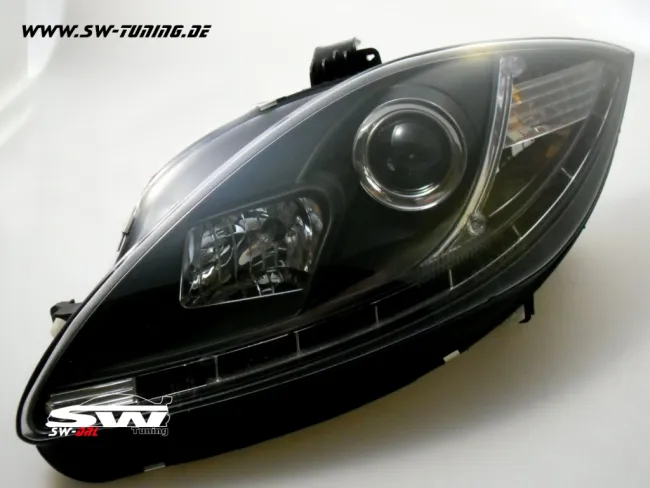 SW-DRL headlights Seat Leon 1P1 09-13 LED DRL R87 black