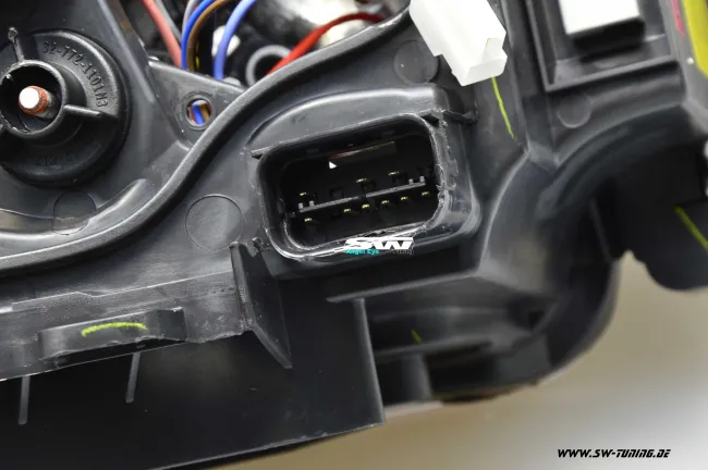 Angel Eye Scheinwerfer 1er BMW E87 E88 E81 E82 04-11 High LED Standlichtringe black