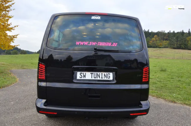 SW-Celi LED Rückleuchten passend für VW T5 Typ 7H 7E 03-15 Lightbar Black/smoke