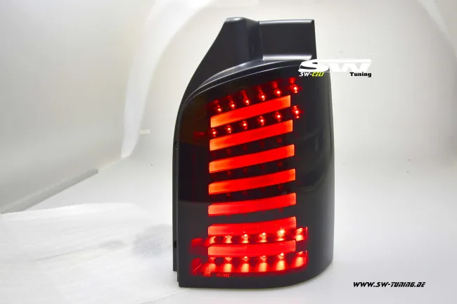 SW-Celi LED Rückleuchten passend für VW T5 Typ 7H 7E 03-15 Lightbar Black/smoke