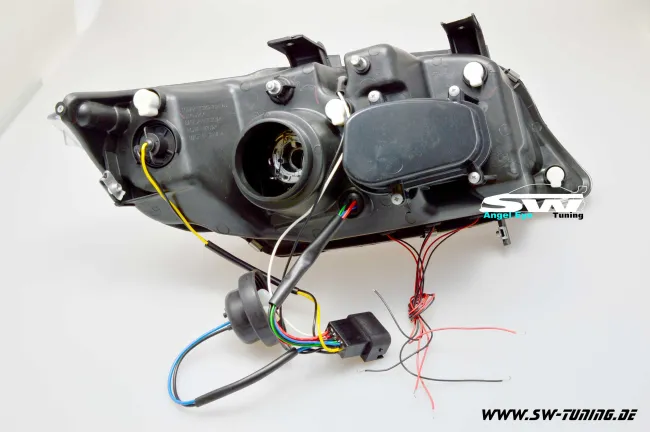 Angel Eye Scheinwerfer BMW E90/E91 3er LED Standlichtringe black 05-09