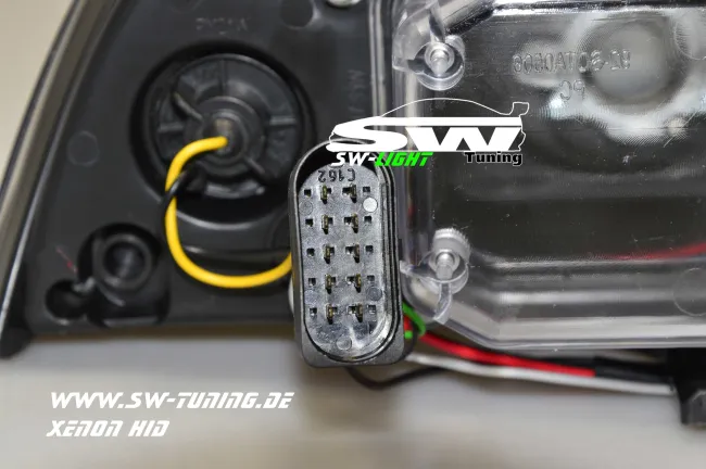 SW-Light Xenon Scheinwerfer passend für Skoda Octavia II 04-09 LED Standlicht / HID black