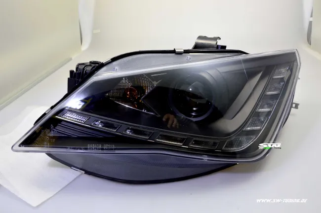 SW-Light Scheinwerfer Seat Ibiza 6J Facelift 13-15 LED Standlicht black