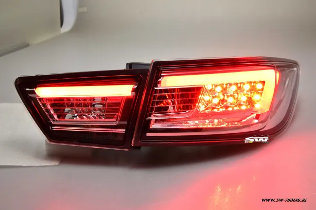 SWCELis LED Rückleuchten für Renault Clio IV13-17 chrom 4Türer