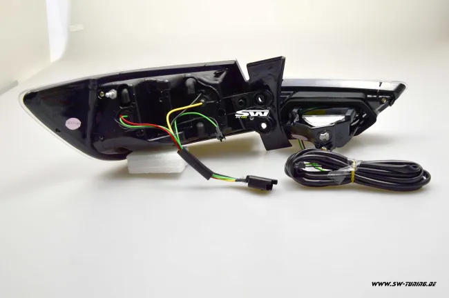 SWCELis LED Rückleuchten für Renault Clio IV13-17 chrom 4Türer