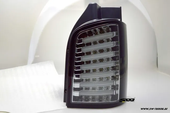 SW-Celi LED Rückleuchten passend für VW T5 Typ 7H 7E 03-15 Lightbar chrom / black