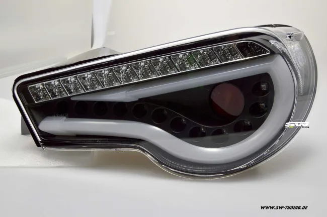 SW-Celi LED Rückleuchten für Toyota GT86 / Subaru BRZ 12-16 Black Lightbar