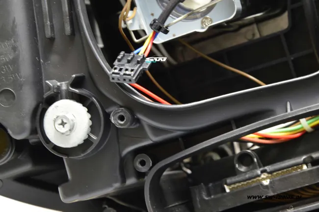 Angel Eye Xenon Scheinwerfer für 5er BMW F10 F11 Lim/Touring 10-13 High LED TFL Standlichtringe black