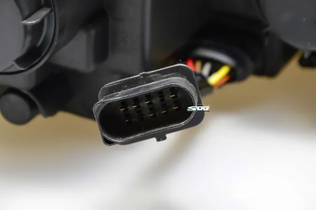 SW-Light Scheinwerfer VW Polo V 6R 6C 10-17 LED U-Tube Standlicht black RED-Line