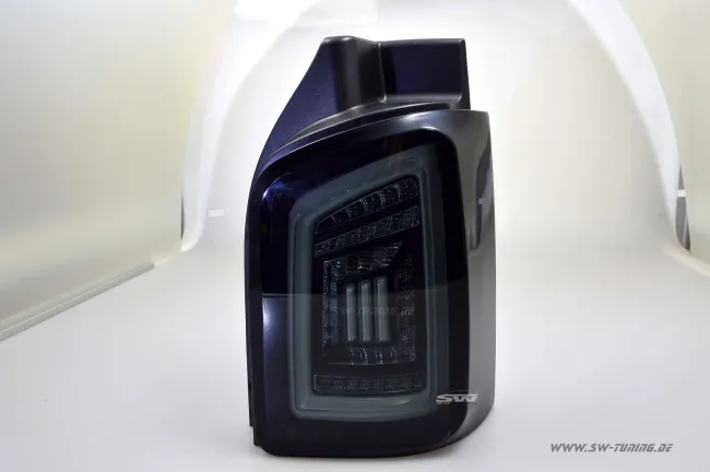 SW-Celi LED Rückleuchten für VW T5 Typ 7H 7E 03-15 Black/smoke White-Lightbar