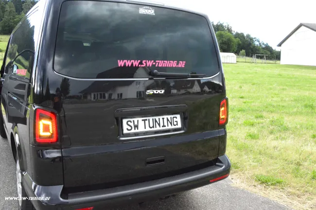 SW-Celi LED Rückleuchten für VW T5 Typ 7H 7E 05-15 Black/smoke RED-Lightbar