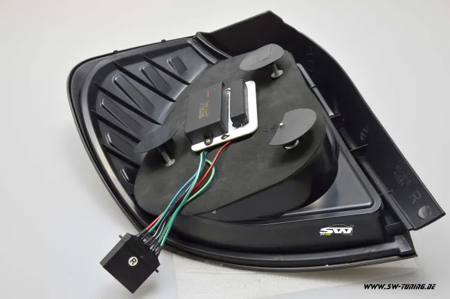 SW-Celi LED Rückleuchten passend für BMW 1er E81/E87 04-07 Black/smoke White-Lightbar