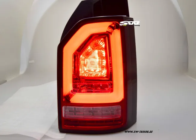 SW-Celi LED Rückleuchten für VW T6 Typ SG 16-20 Heckklappe red/clear mit Wischblinker