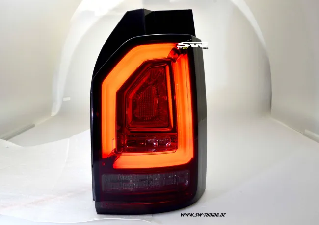 SW-Celi LED Rückleuchten für VW T6 Typ SG 16-20 Heckklappe red/smoke mit Wischblinker