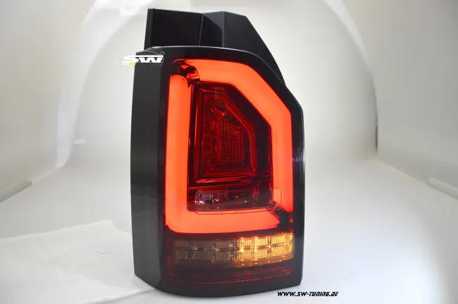 SW-Celi LED Rückleuchten für VW T6 Typ SG 16-20 red/smoke mit Wischblinker für Werks LED