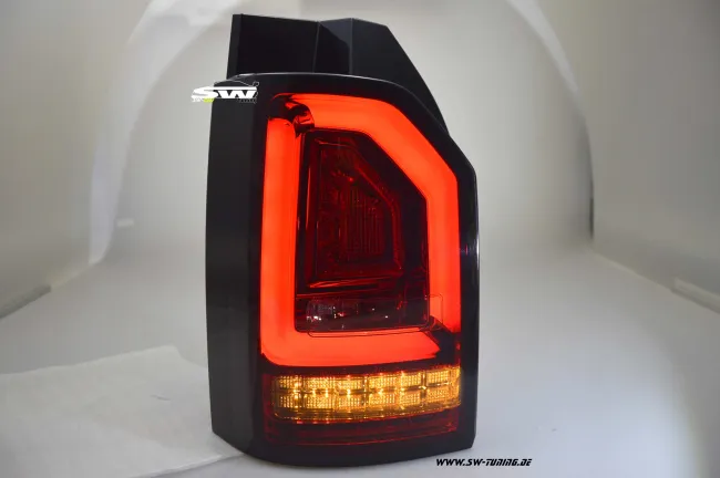 SW-Celi LED Rückleuchten für VW T6 Typ SG 16-20 red/smoke mit Wischblinker für Werks LED