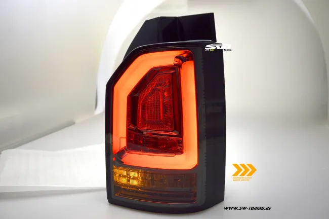 SW-Celi LED Rückleuchten für VW T6 Typ SG 16-20 Heckklappe smoke mit Wischblinker