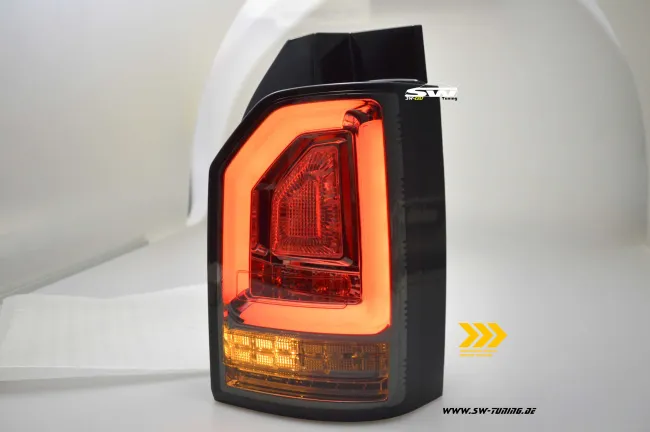 SW-Celi LED Rückleuchten für VW T6 Typ SG 16-20 Heckklappe smoke mit Wischblinker