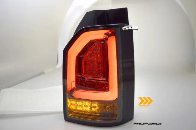 SW-Celi LED Rückleuchten für VW T6 Typ SG 16-20 Heckklappe smoke mit Wischblinker