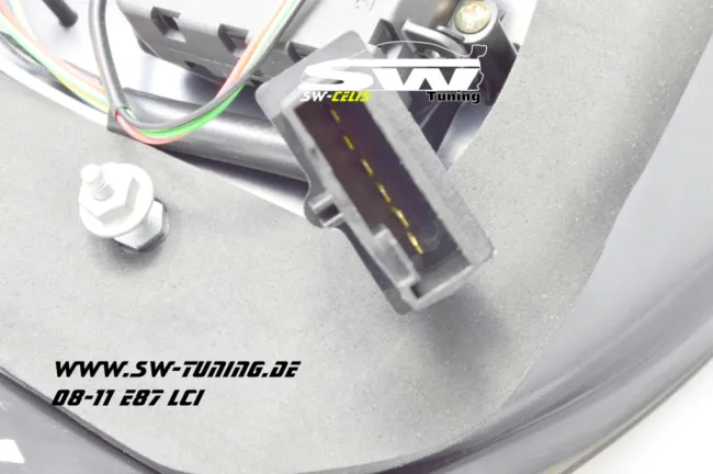 SW-Celi LED Rückleuchten BMW 1er E87/E81 LCI 08-11 Black/clear Lightbar