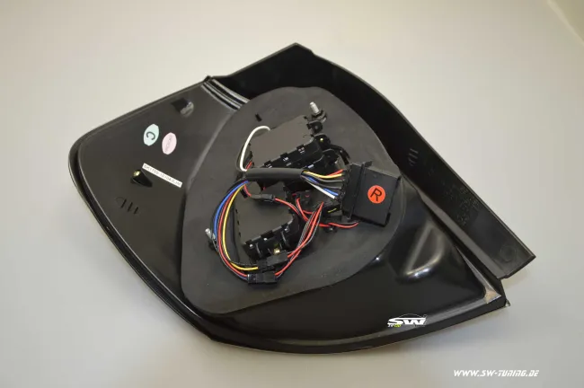 SW-Celi LED Rückleuchten BMW 1er E81/E87 04-07 Black/clear Lightbar