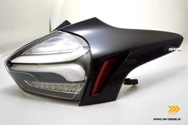 SW-Celi LED Rückleuchten für Ford Focus Mk3 CB8 DYB 16-18 Facelift 5Türer-Fließheck Lightbar Black