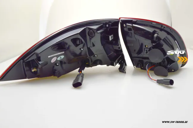 SW-Celi LED Rückleuchten passend für Porsche Cayenne II 92A 958 11-14 mit LED dynamischer Blinker cherry red/clear