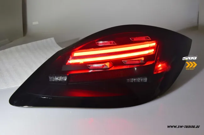 SW-Celi LED Rückleuchten für Porsche Boxster Cayman 987.2 Facelift 10-14 Black/smoke Lightbar-RED