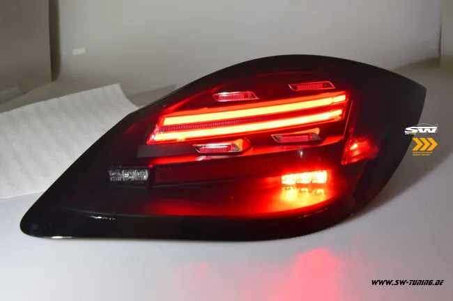 SW-Celi LED Rückleuchten für Porsche Boxster Cayman 987.2 Facelift 10-14 Black/smoke Lightbar-RED