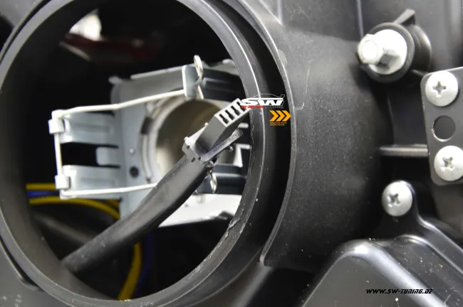 SW-DRLtube Angel Eye Xenon Scheinwerfer BMW Z4 E89 09-13 LED TFL-Standlichtringe Wischblinker black