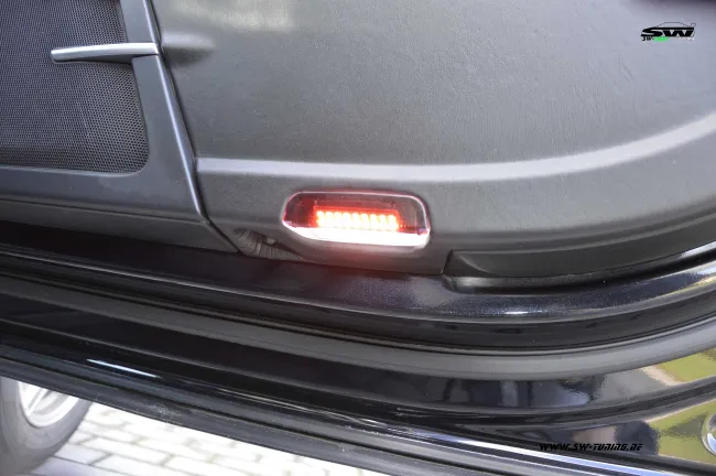 SW-Light LED Türbeleuchtung Ausstiegsbeleuchtung für Cayenne II 958 10-14 rot/weiss (2stk)