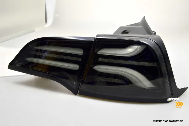 SW-Celi LED Rückleuchten passend für Tesla Model 3 Typ 003 17-24 / Model Y 21-24 BLACK/smoke Lightbar