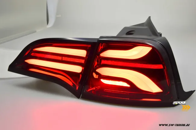 SW-Celi LED Rückleuchten passend für Tesla Model 3 Typ 003 17-24 / Model Y 21-24 BLACK/smoke Lightbar