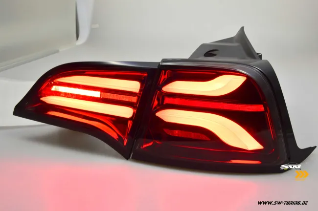 SW-Celi LED Rückleuchten passend für Tesla Model 3 Typ 003 17-24 / Model Y 21-24 BLACK/smoke Lightbar
