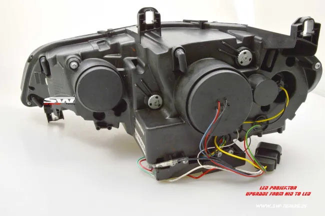 SW-DRLtube Angel Eye LED Scheinwerfer für BMW X5 E70 07-10 High LED U-DRL Black ohne AFS Upgrade