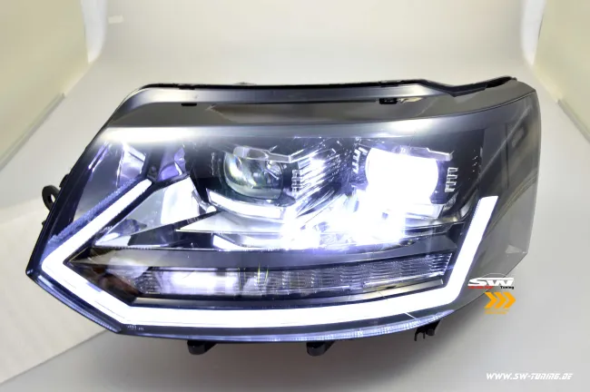 SW-DRLTube Voll LED Scheinwerfer passend für VW T5 GP Facelift Typ 7H 09-14 LED TFL/Wischblinker Black