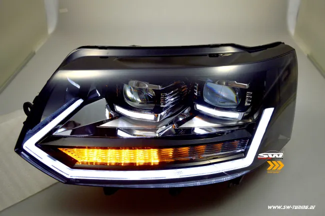 SW-DRLTube Voll LED Scheinwerfer passend für VW T5 GP Facelift Typ 7H 09-14 LED TFL/Wischblinker Black