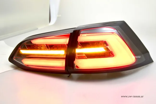 SWCeli LED taillights suitable for Golf 7.5 facelift stationwagen 18-20 smoke LED wipe indicators for OE LED