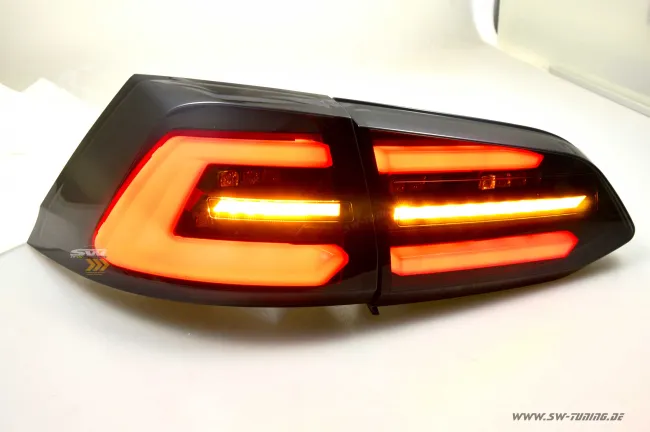 SWCeli LED taillights suitable for Golf 7 Variant estate 13-17 Black RED-Lightbar LED wiping indicators