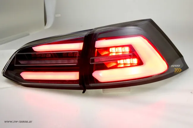 SWCeli LED Rückleuchten passend für Golf 7.5 Facelift Variant Kombi 18-20 Black RED-Lightbar für OE LED