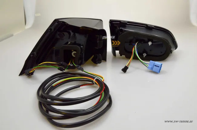 SWCeli LED Rückleuchten passend für Golf 7.5 Facelift Variant Kombi 18-20 Black RED-Lightbar für OE LED