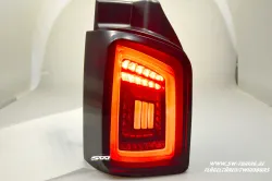 SW-Celi LED Rückleuchten für VW T5 Typ 7H 7E 03-15 Black/smoke RED-Lightbar für Flügeltüren